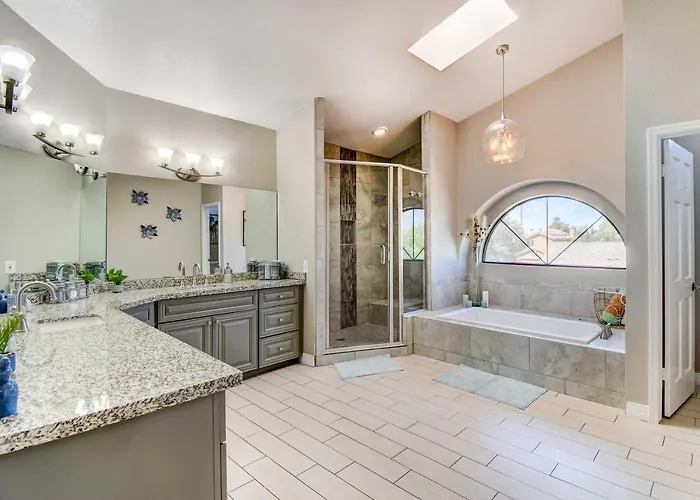 Holiday home Poolside Backyard Oasis! Scottsdale Family Retreat